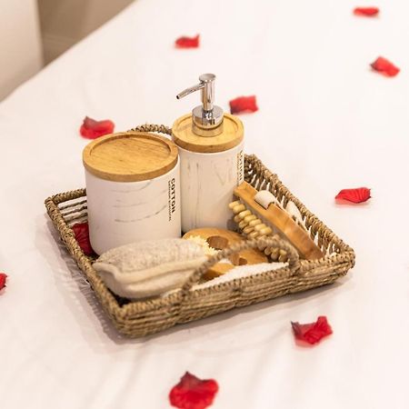 שארטר Le Petit Paris - Cocon & Spa & Sauna מראה חיצוני תמונה